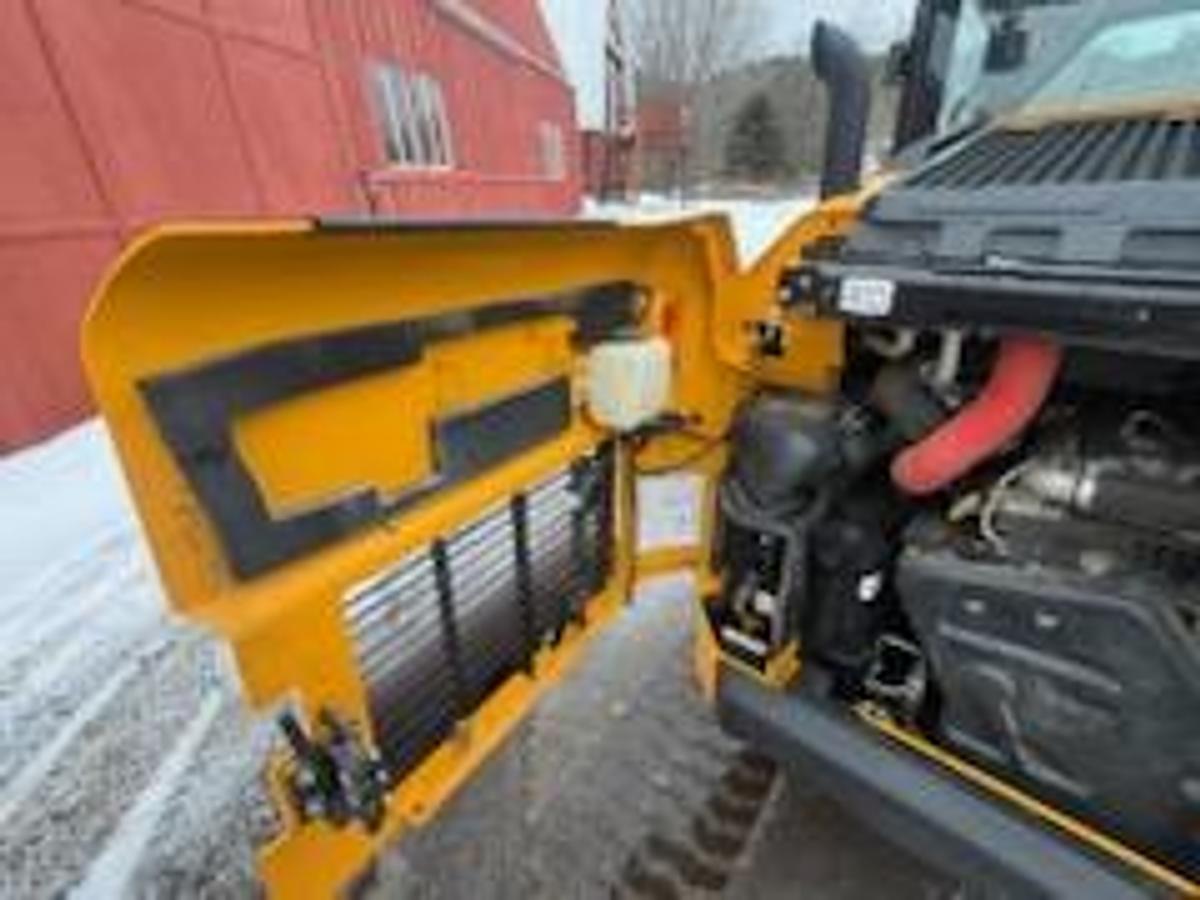 Used 2022 JCB 270T Compact Track Loader