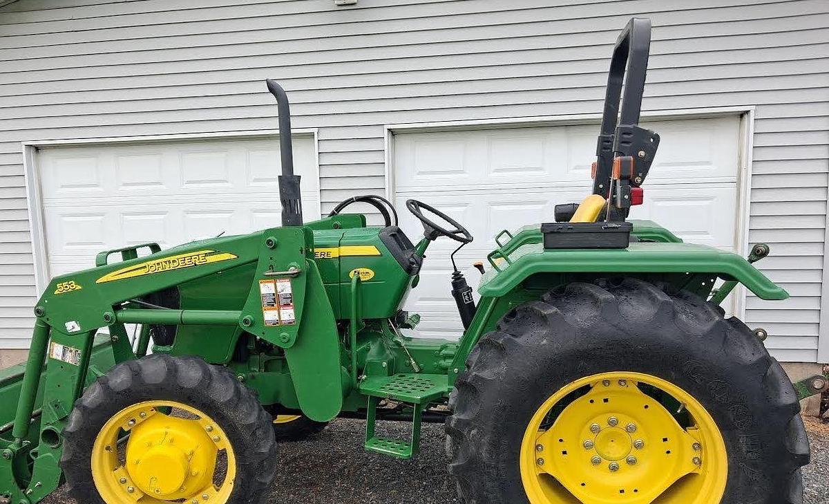 Used 2013 John Deere 5065E