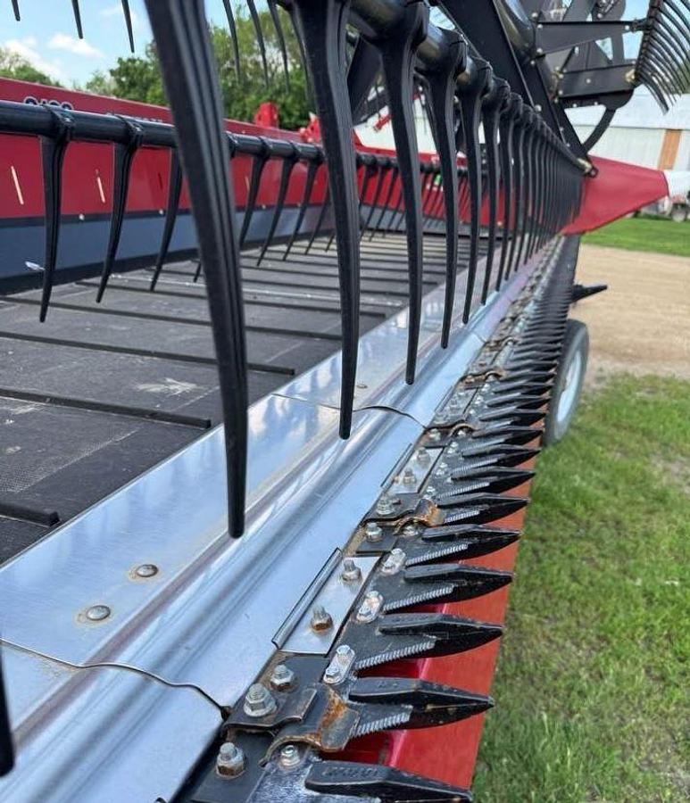 Used 2020 CASE IH 3162 40’ Draper Header