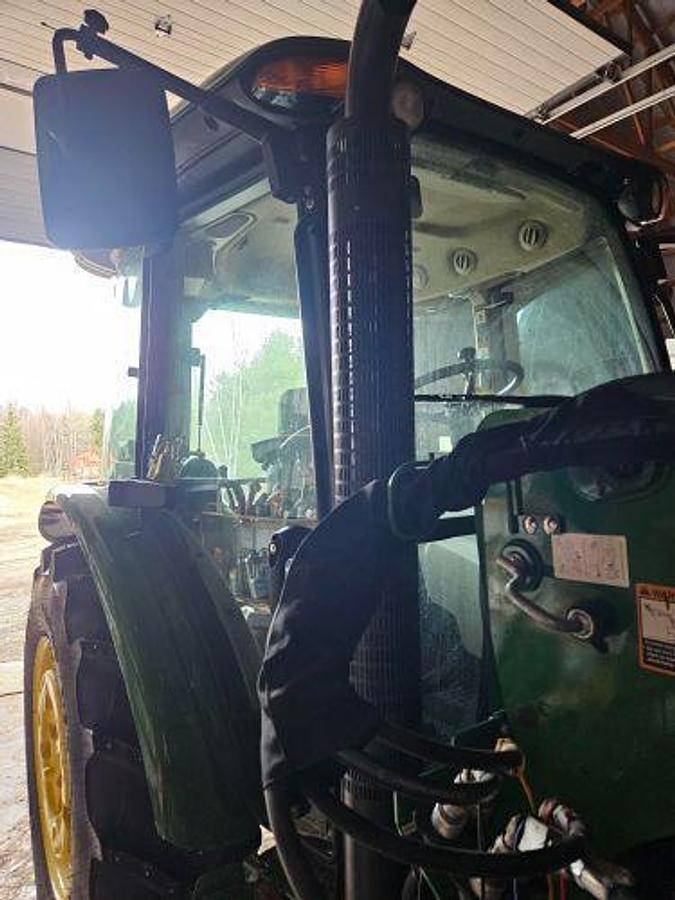 Used 2023 John Deere 5075E