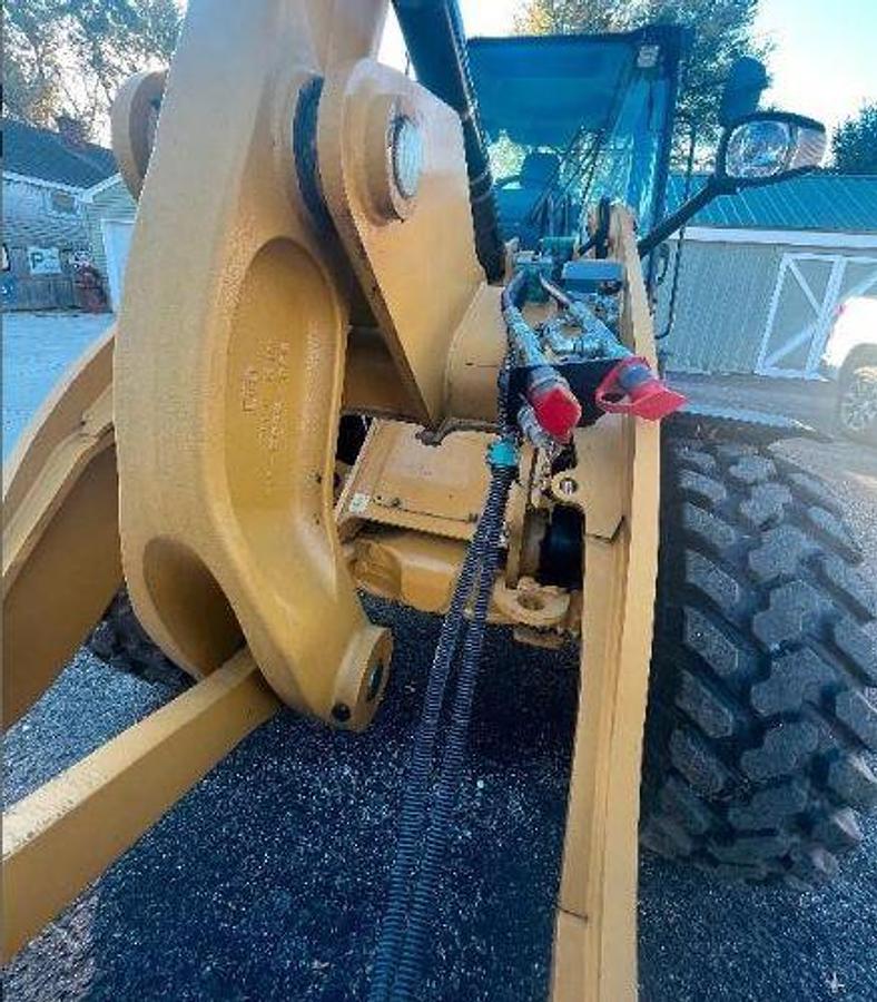 Used 2014 CATERPILLAR 906H2