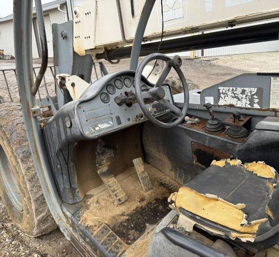 Used 2006 TEREX GTH842