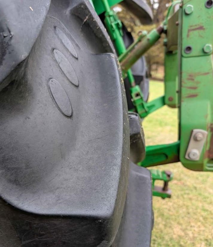 Used 2005 JOHN DEERE 8320