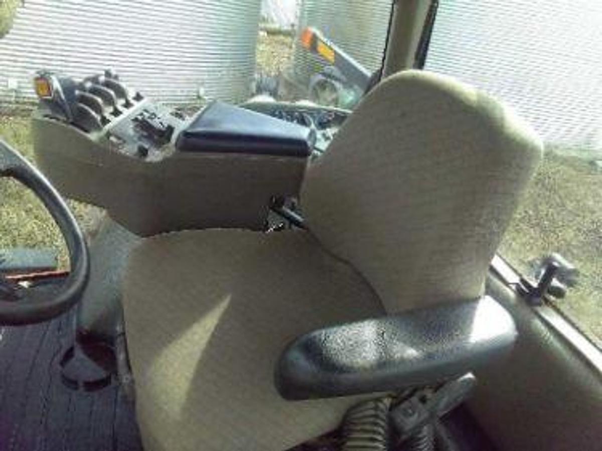 Used 2001 Case IH MX270