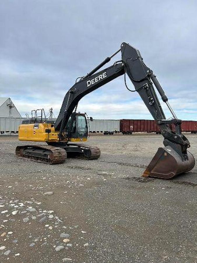 Used 2019 JOHN DEERE 245G