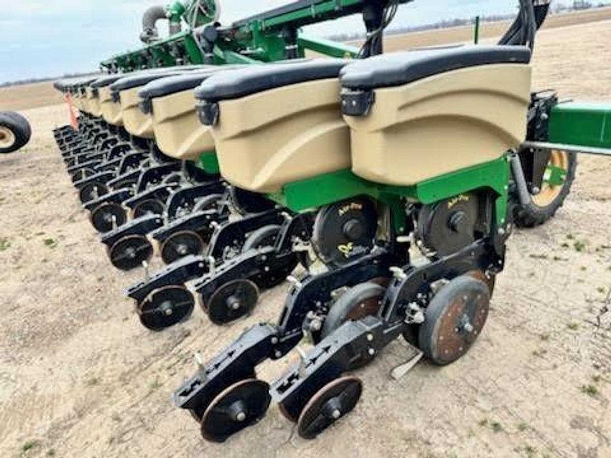 Used 2019 GREAT PLAINS 3P4025AH