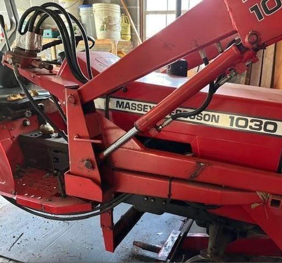 Used 1988 Massey Ferguson 1030