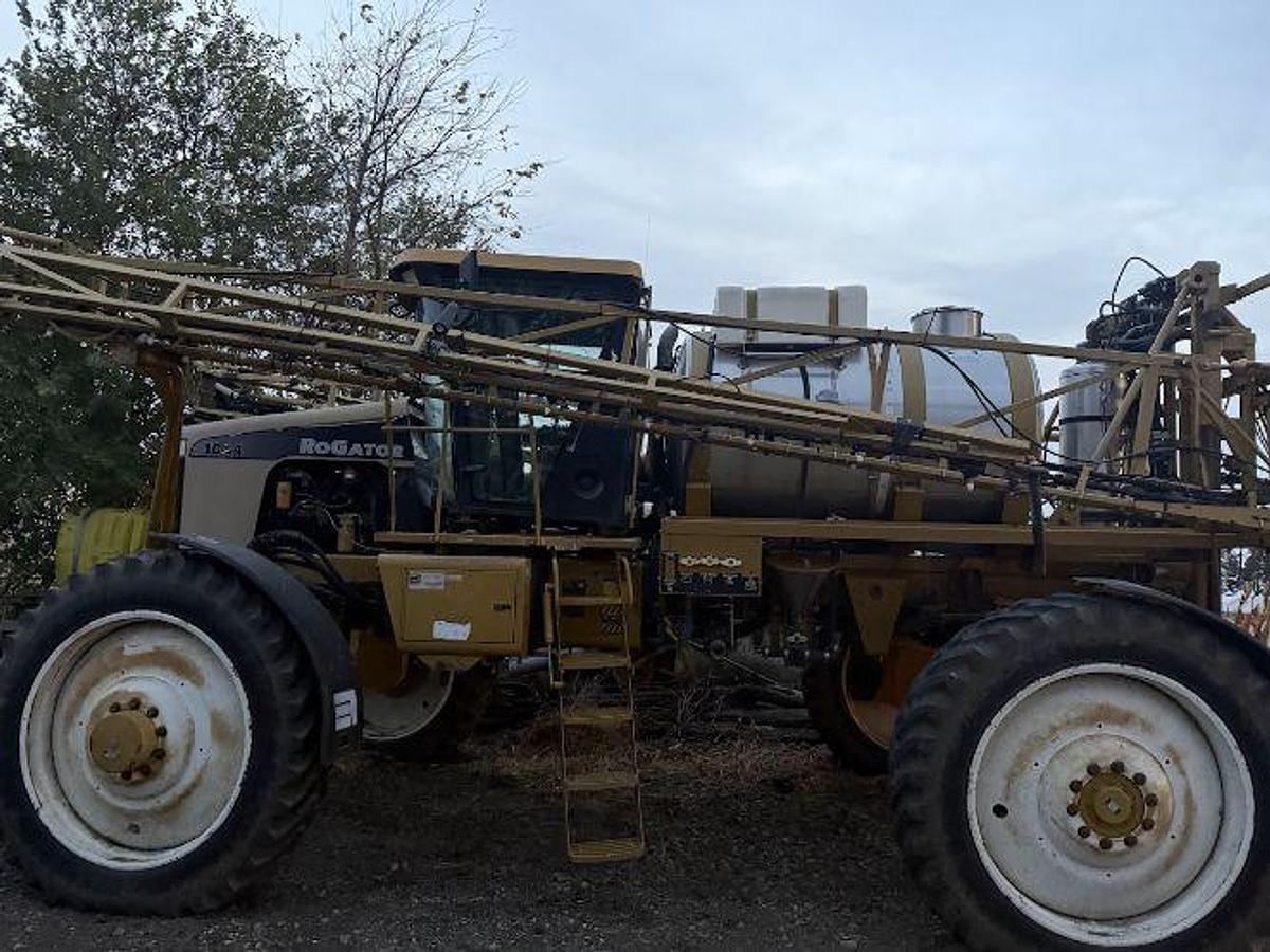 Used 2004 AG-Chem Rogator 1064