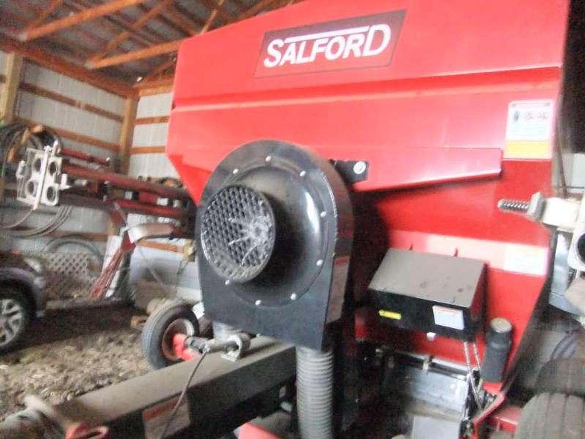 Used 2019 Valmar 5500 Boom Floater