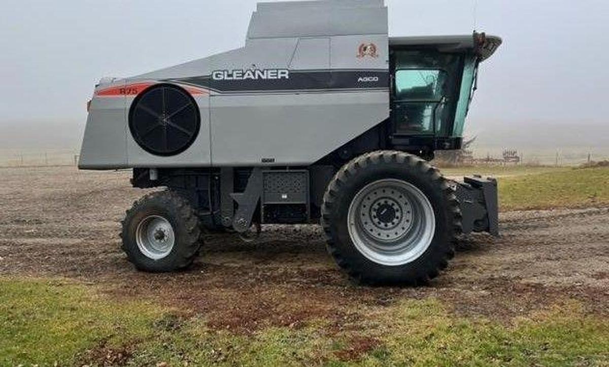 Used 2008 Gleaner R75
