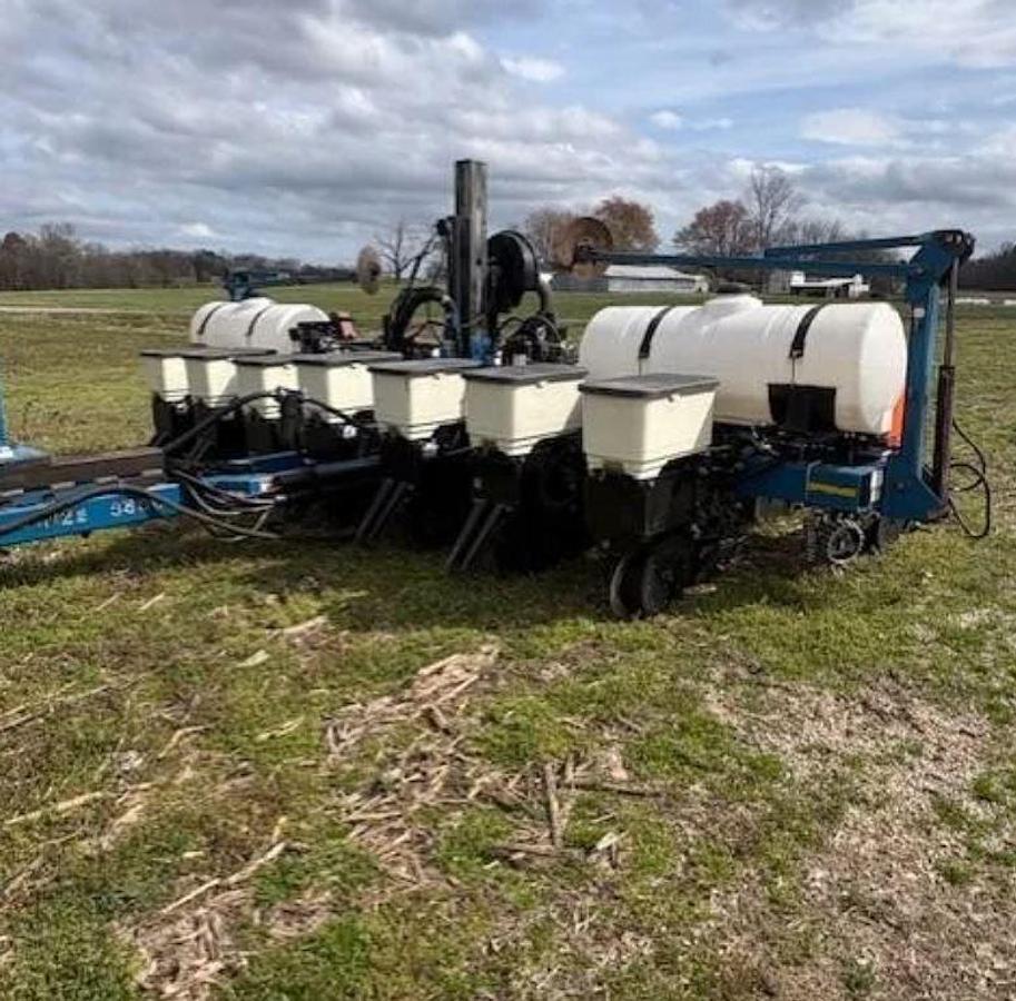 Used 2016 Kinze 3500