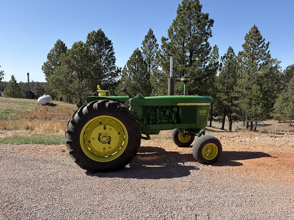Used 1970 John Deere 4020