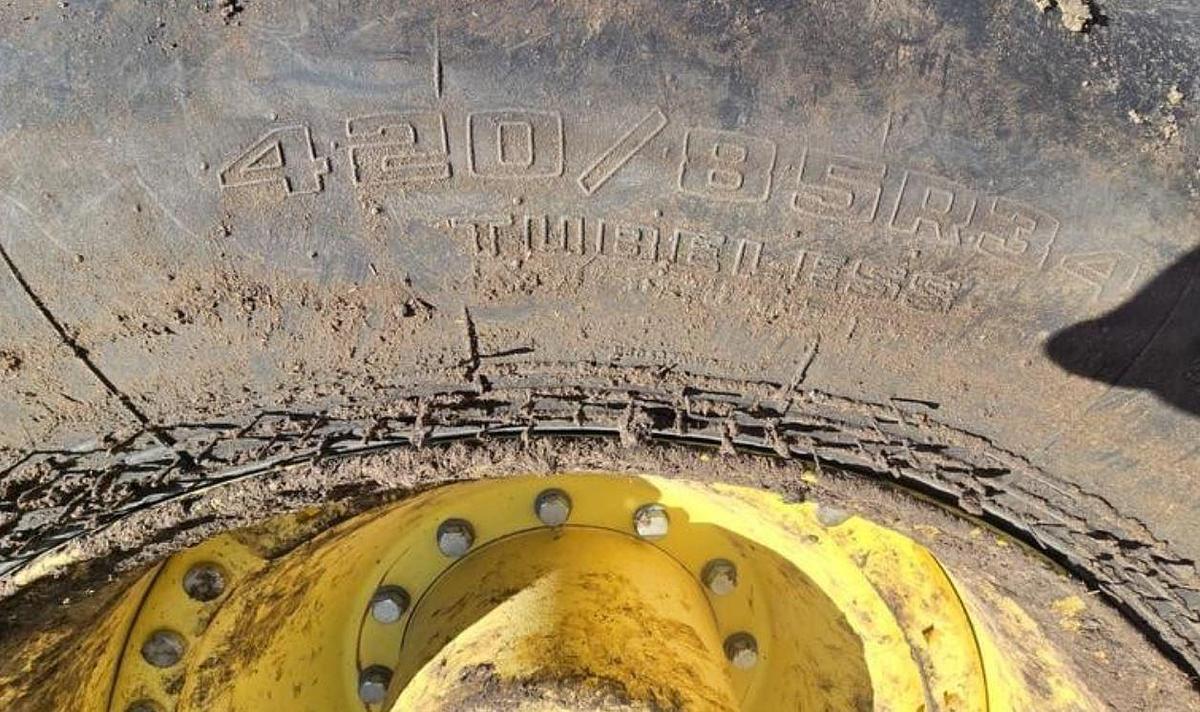 Used 2016 John Deere 7230R