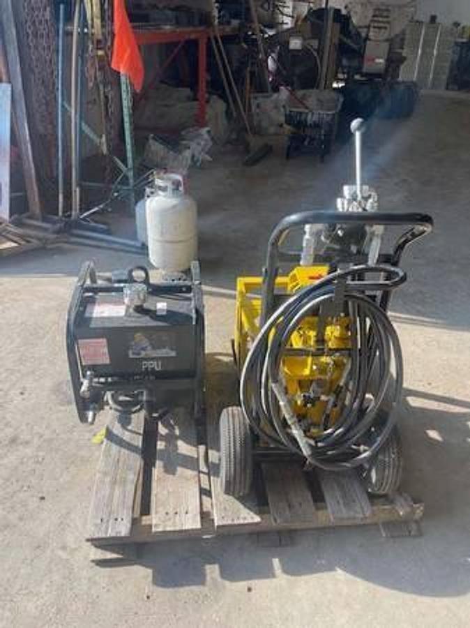 Used 2022  POW R MOLE PD22 PIPE BURSTING SPLITTING MACHINE 