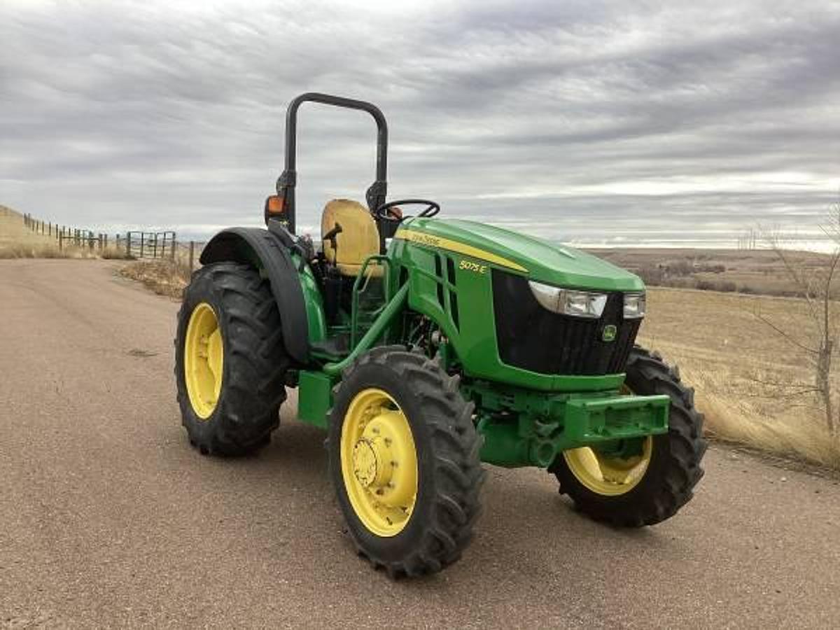 Used 2020 John Deere 5075E