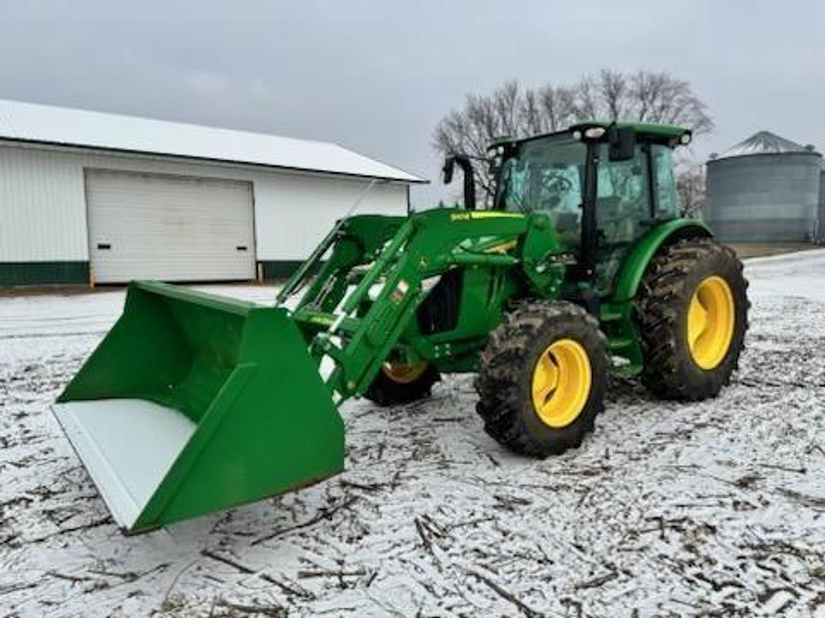 Used 2021 JOHN DEERE 5115R