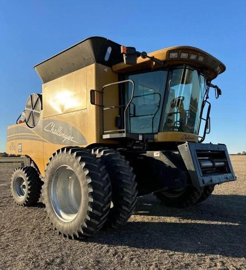 Used 2004 Challenger MT670