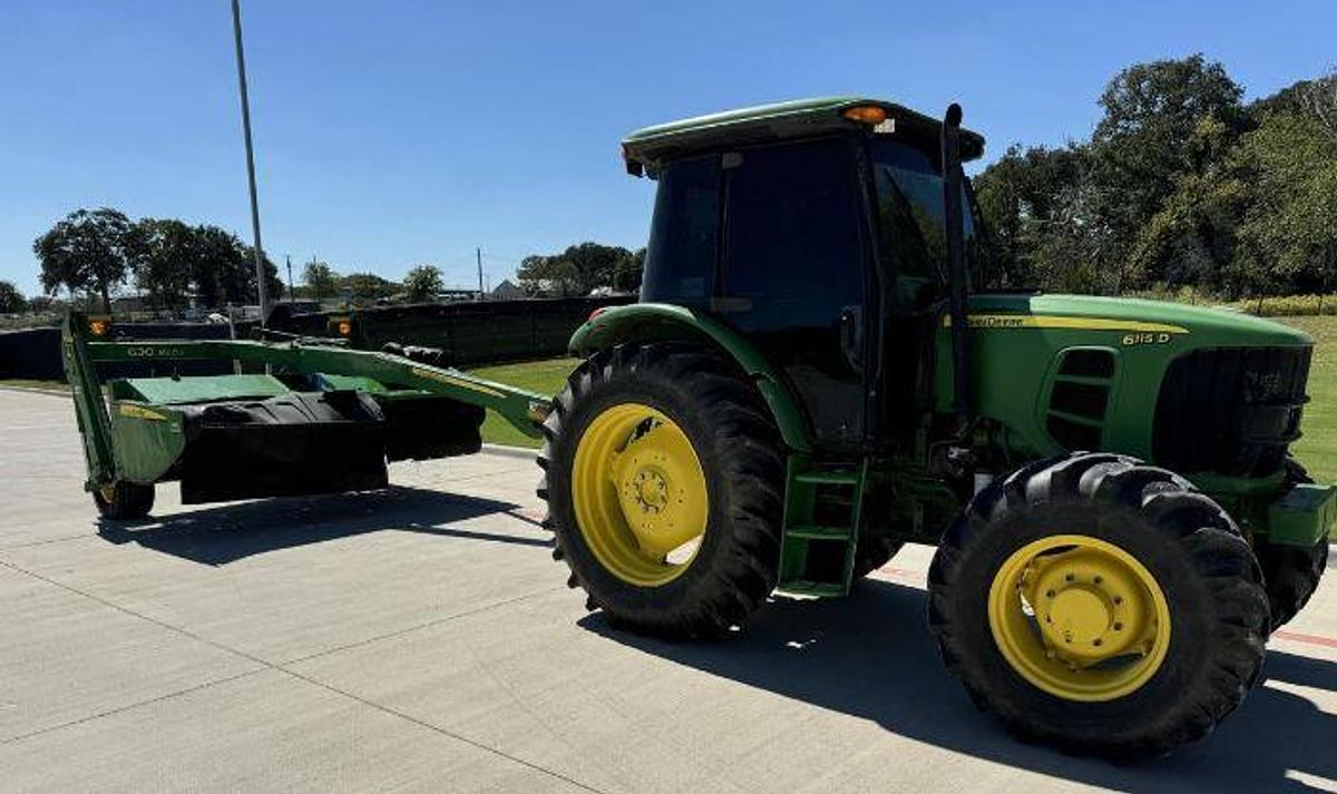 Used 2008 JOHN DEERE 630