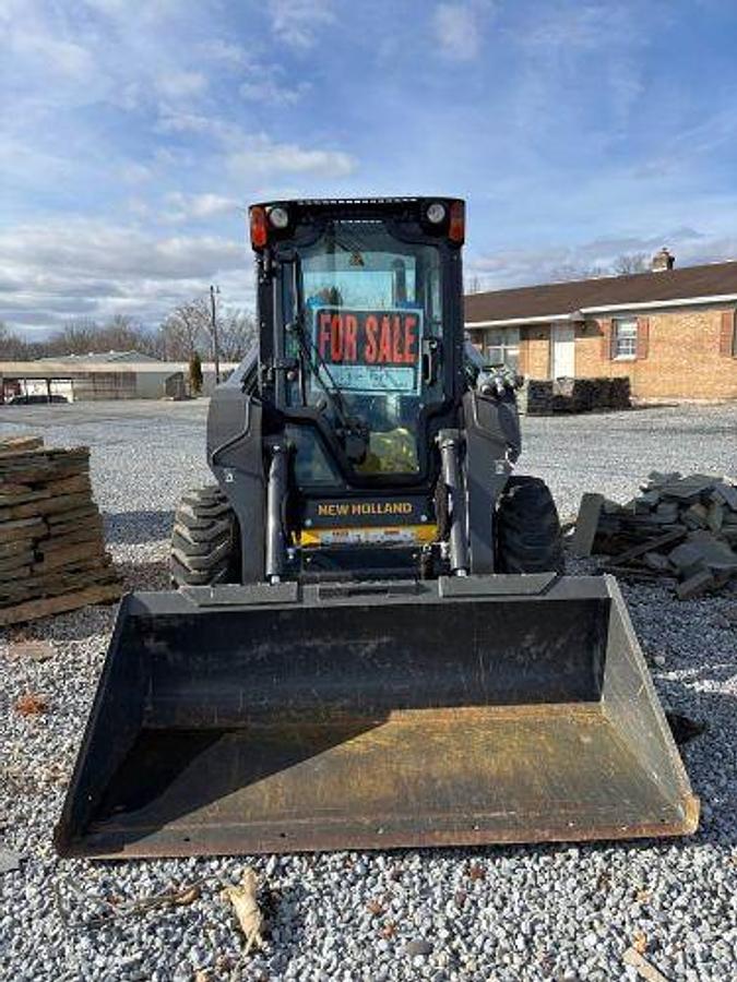 Used 2014 NEW HOLLAND l218 Skid Steer Loader