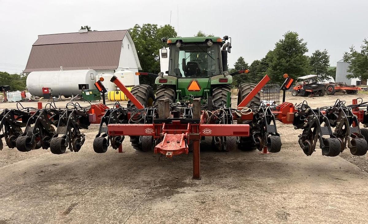 Used 2012 CUSTOM MADE 30 Anhydrous Fertilizer Applicator