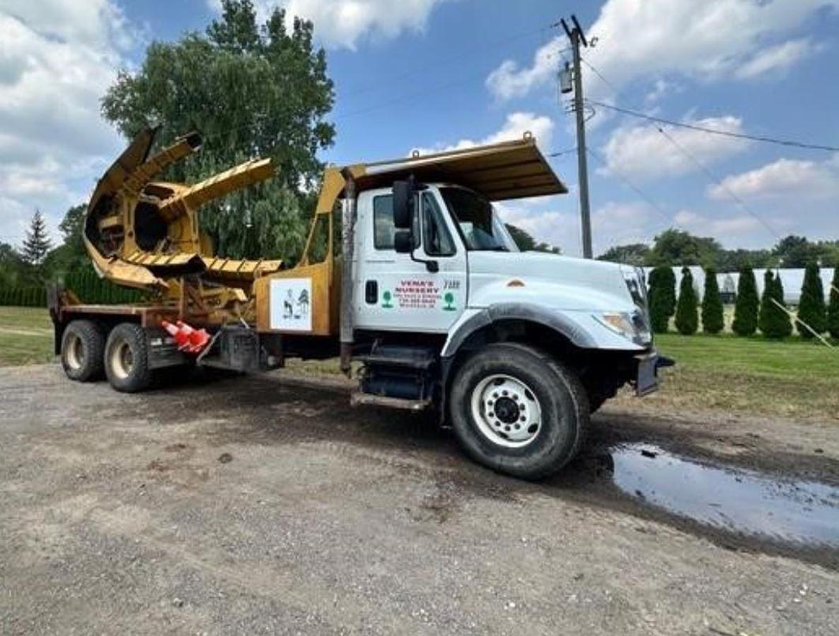 Used 2005 Big John 90D