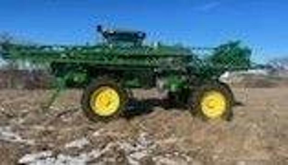 Used 2015 John Deere R4038