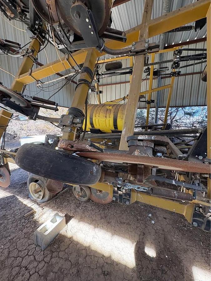 Used 2014 Wako No-Till Big Country Fertilizer Rig