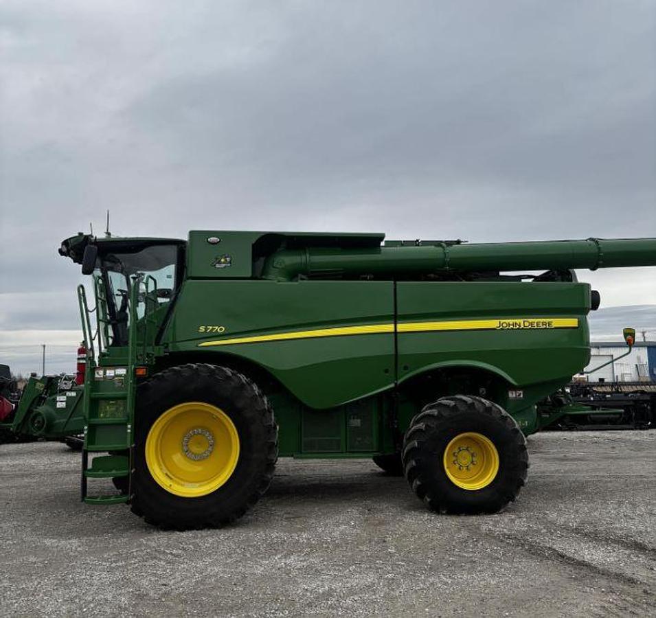 Used 2022 John Deere S770 Combine