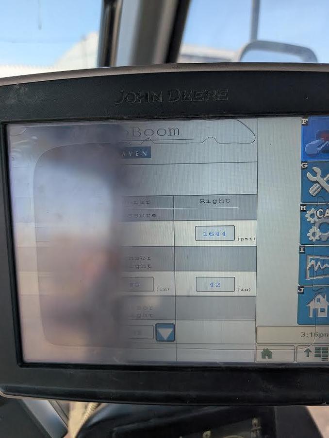 Used 2019 Miller Nitro 6345 with Weed IT Quatro System