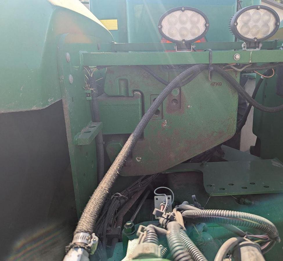 Used 2001 JOHN DEERE 9400 Tractor