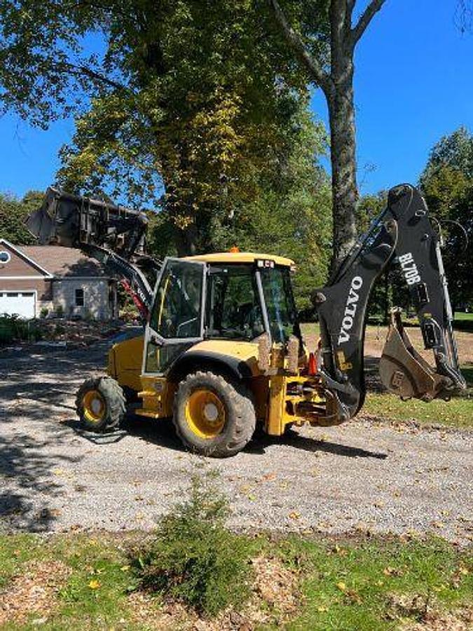 Used 2015 Volvo BL70B