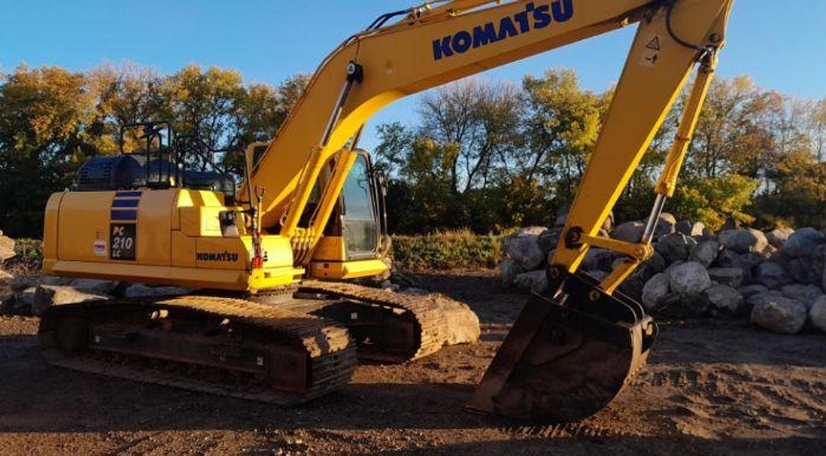 Used 2019 KOMATSU PC210 LC