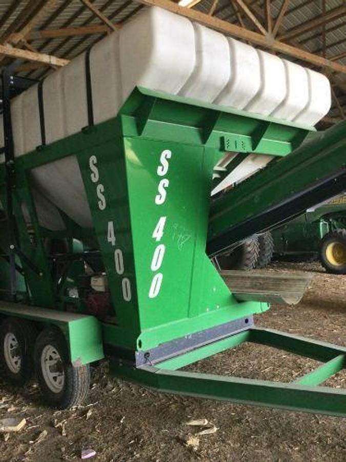Used Used Northwood MFG Seed Shuttle 400