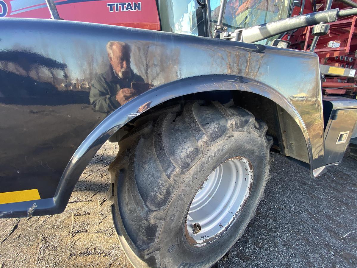 Used 2012 CASE IH TITAN 4530 Floater