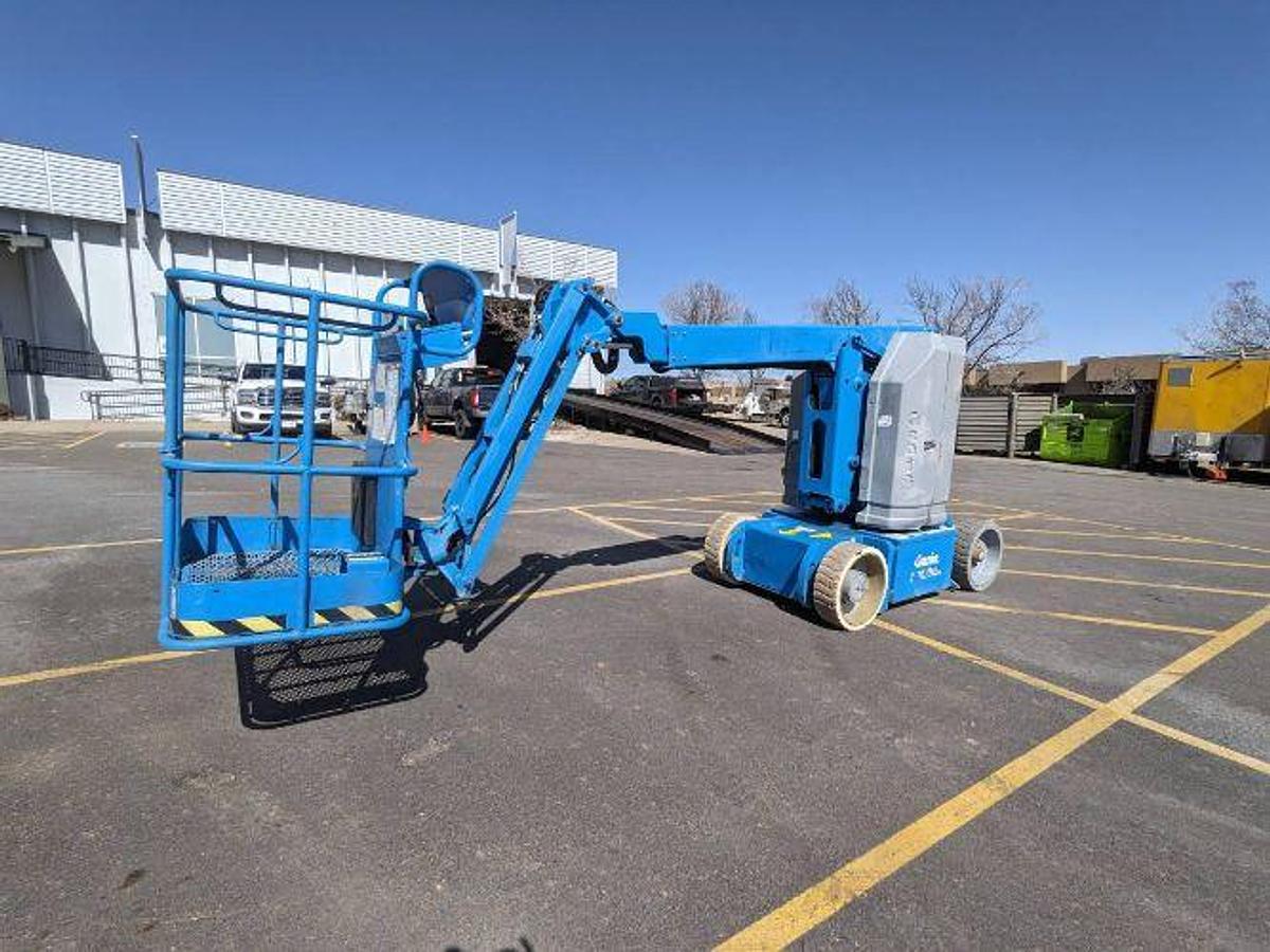 Used 2013 Genie Z-30/20N