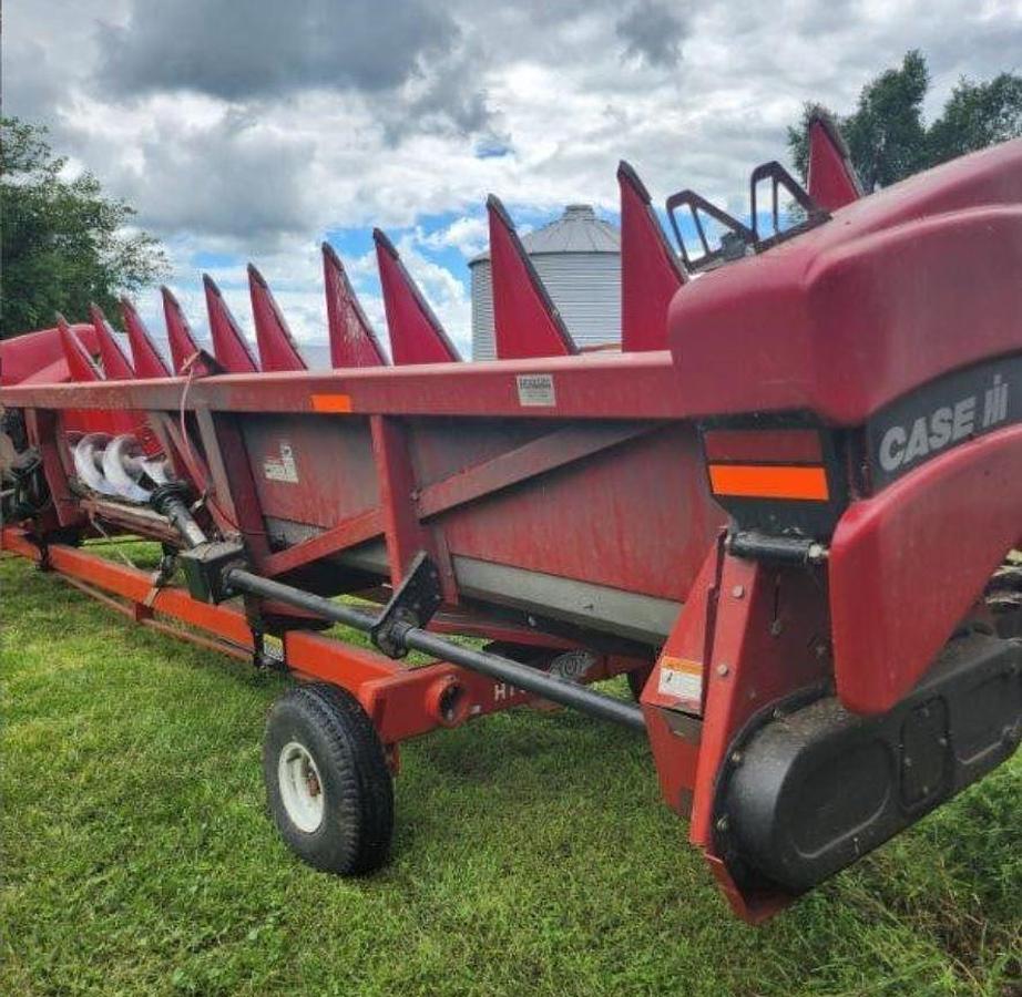 Used 2006 Case IH 2412 Row Crop Header