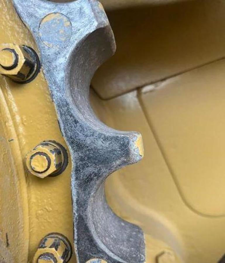 Used 2018 CATERPILLAR D6T LGP