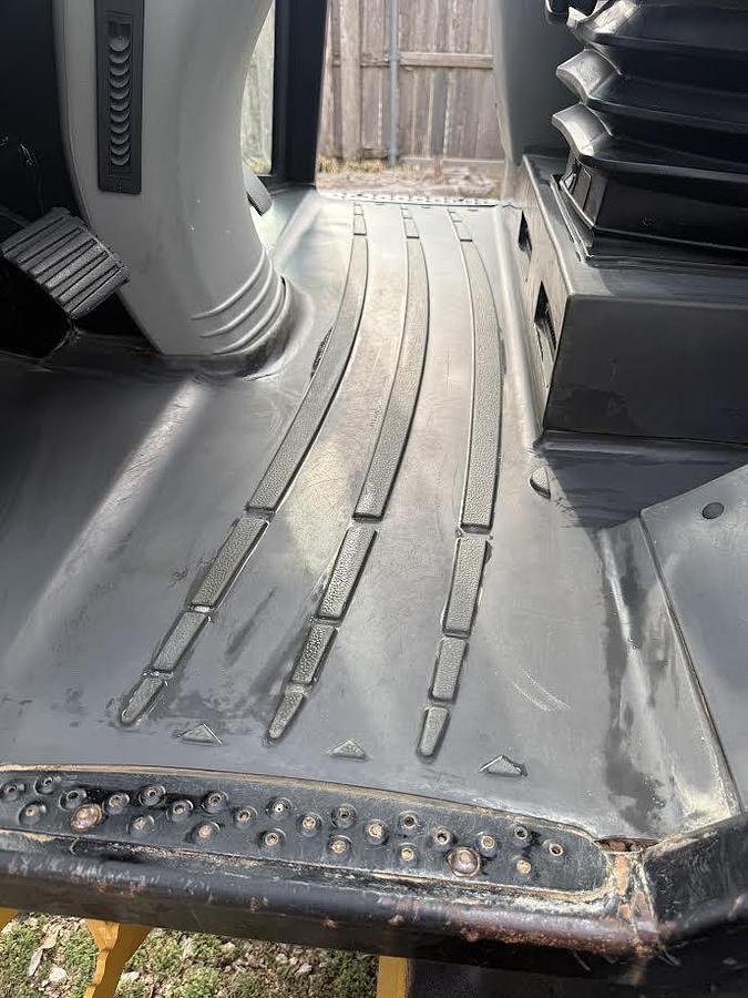 Used 2019 Caterpillar 906m