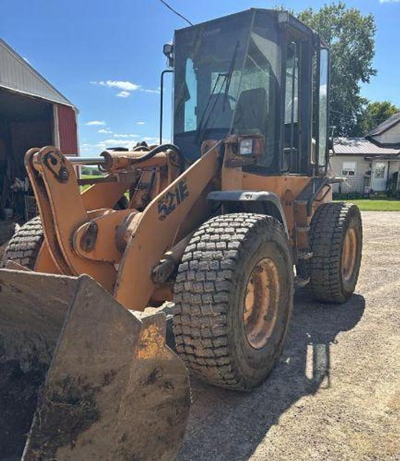 Used 2013 CASE 521E
