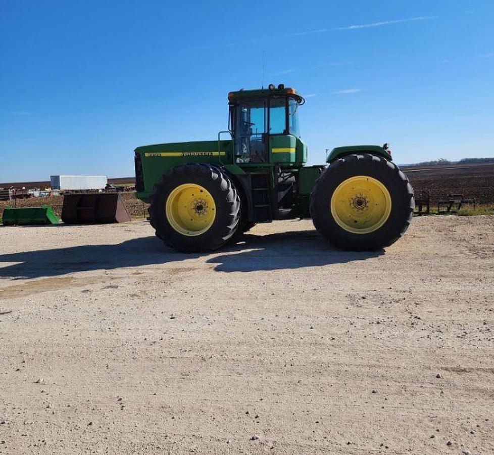 Used 1997 JOHN DEERE 9200