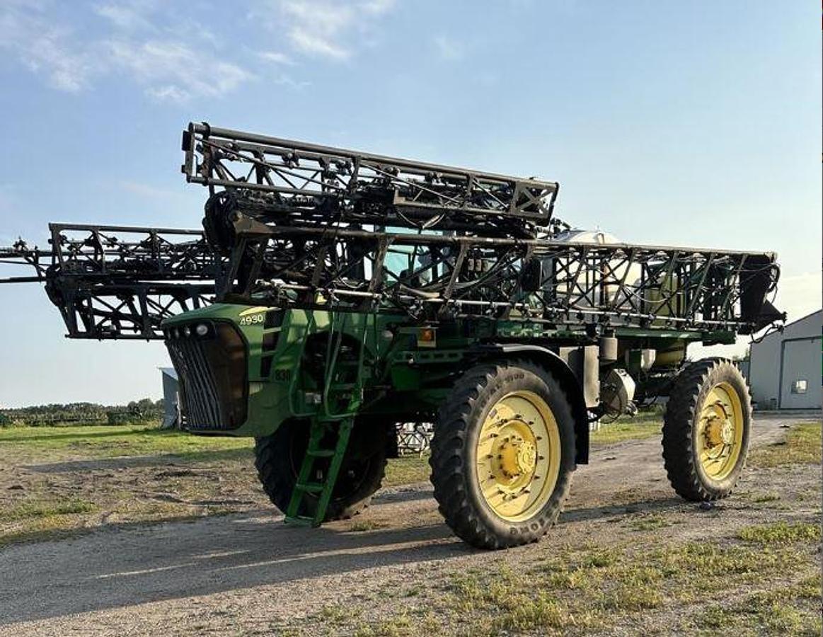 Used 2011 John Deere 4930 Sprayer