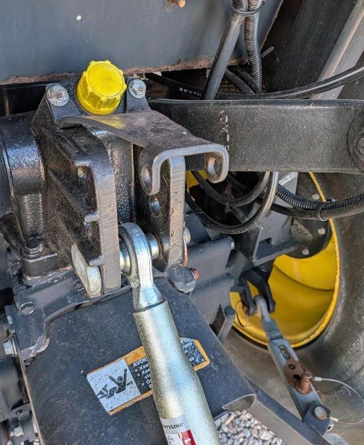 Used 2007 John Deere 3320 Tractor