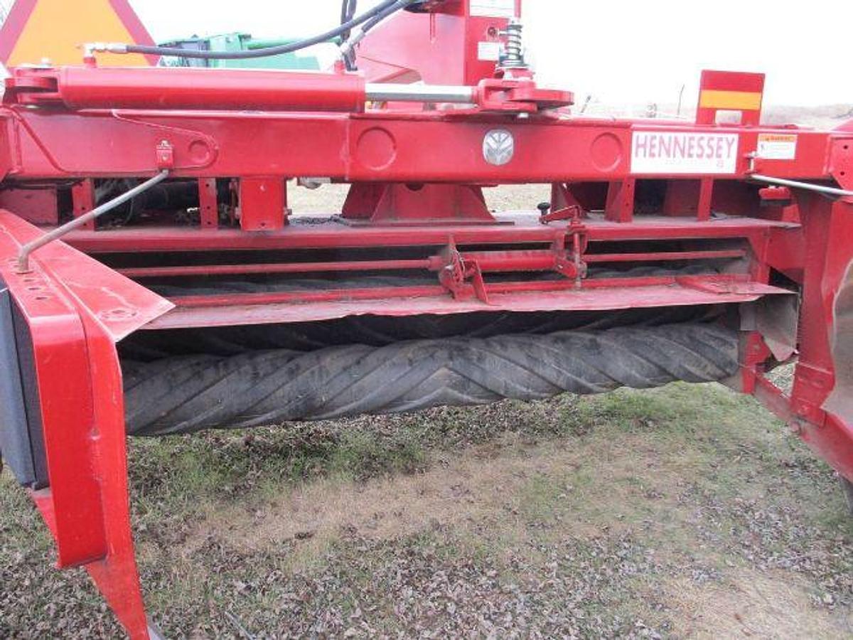 Used 2000 NEW HOLLAND H7450