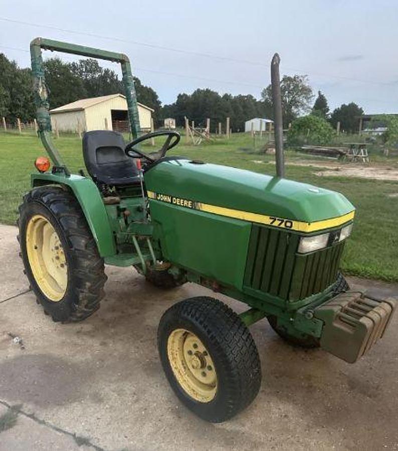 Used 1998 JOHN DEERE 770