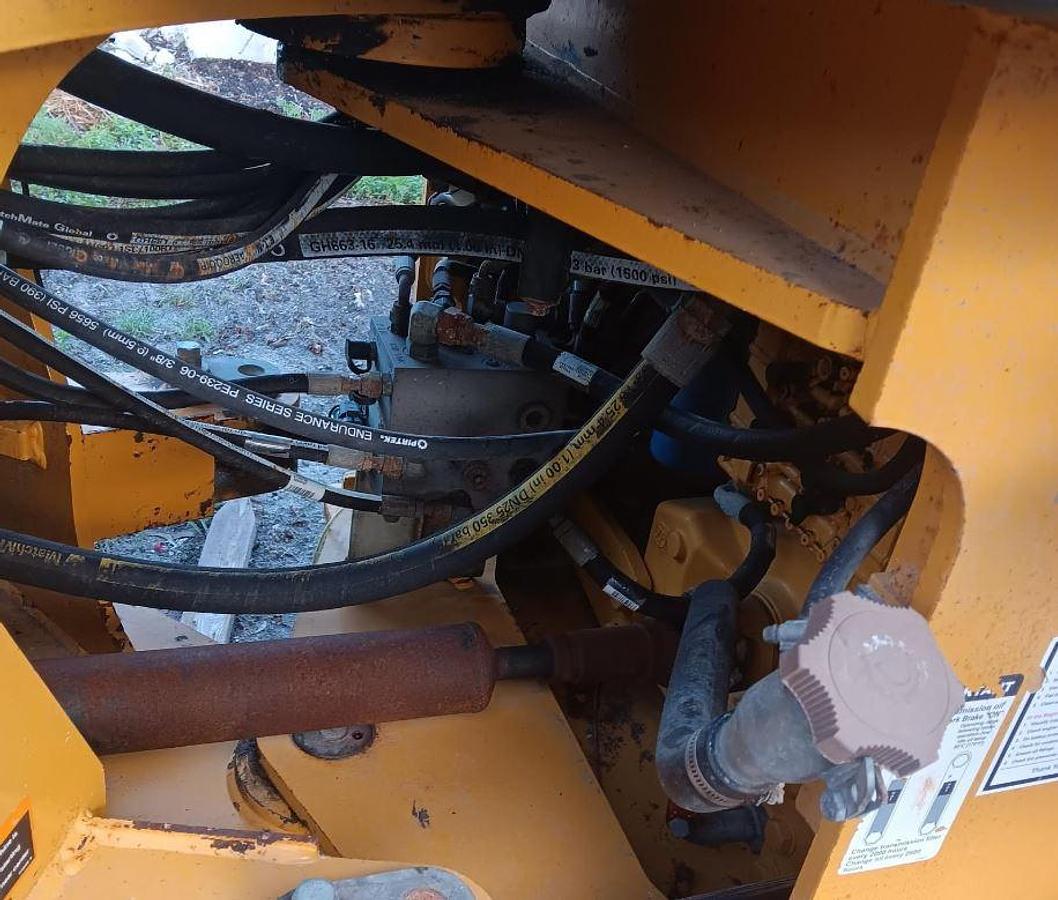 Used 2018 John Deere 544KII