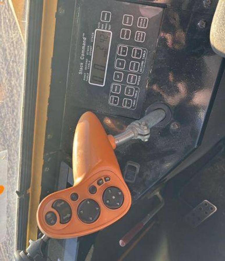 Used 2006 NEW HOLLAND BW28