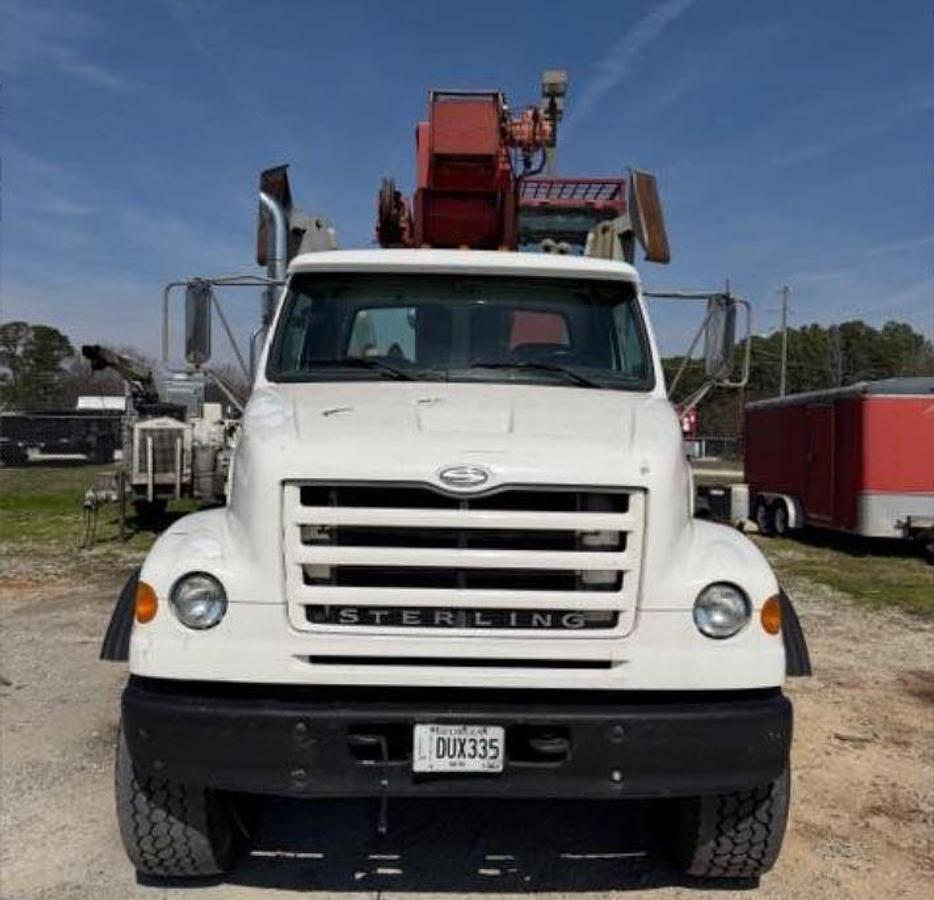 Used 2003 Manitex 2892SX Mounted on 2003 Sterling LT7500