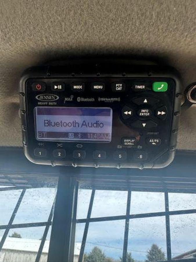 Used 2022 CASE SR210B