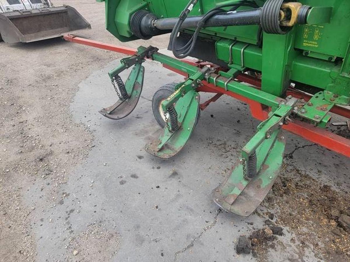 Used 2013 John Deere 608C Chopping Corn Head