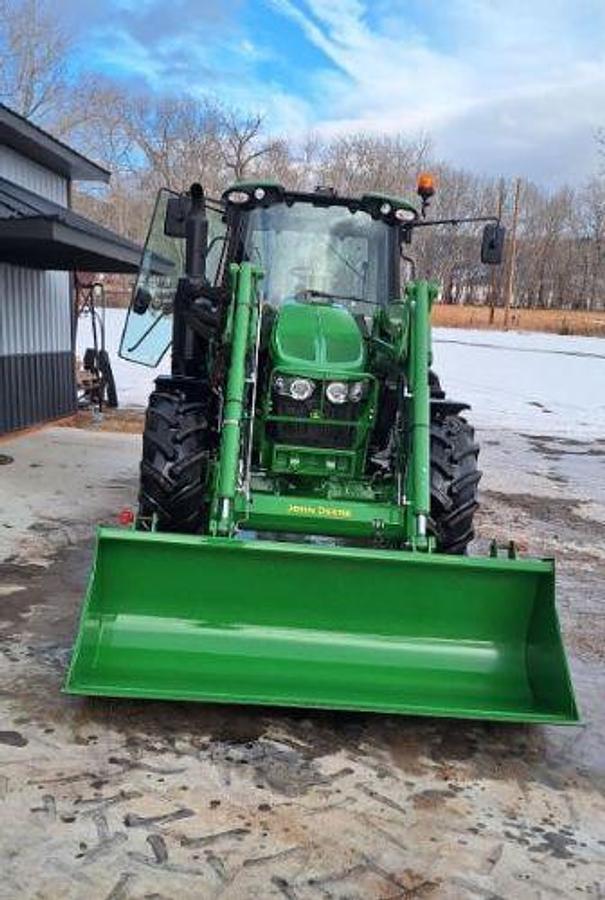 Used 2020 JOHN DEERE 6120M